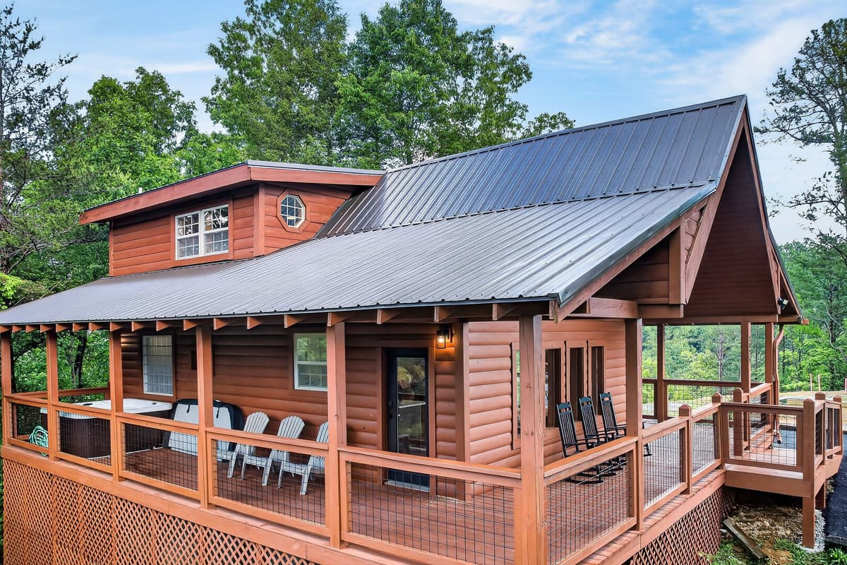 Take in the scenery, unwind in the hot tub, and enjoy the comforts of a thoughtfully designed space.