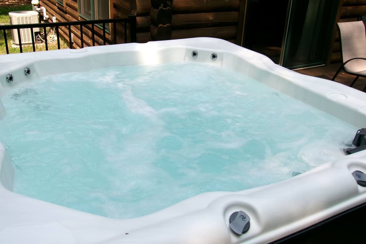 Whether you’re unwinding after an adventure or simply enjoying a quiet night at home, the hot tub adds an extra touch of comfort to your stay.
