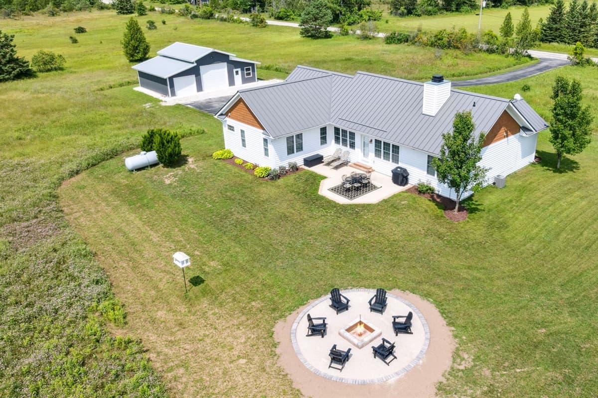 Expansive yard ideal for gatherings in the beauty of Baileys Harbor.