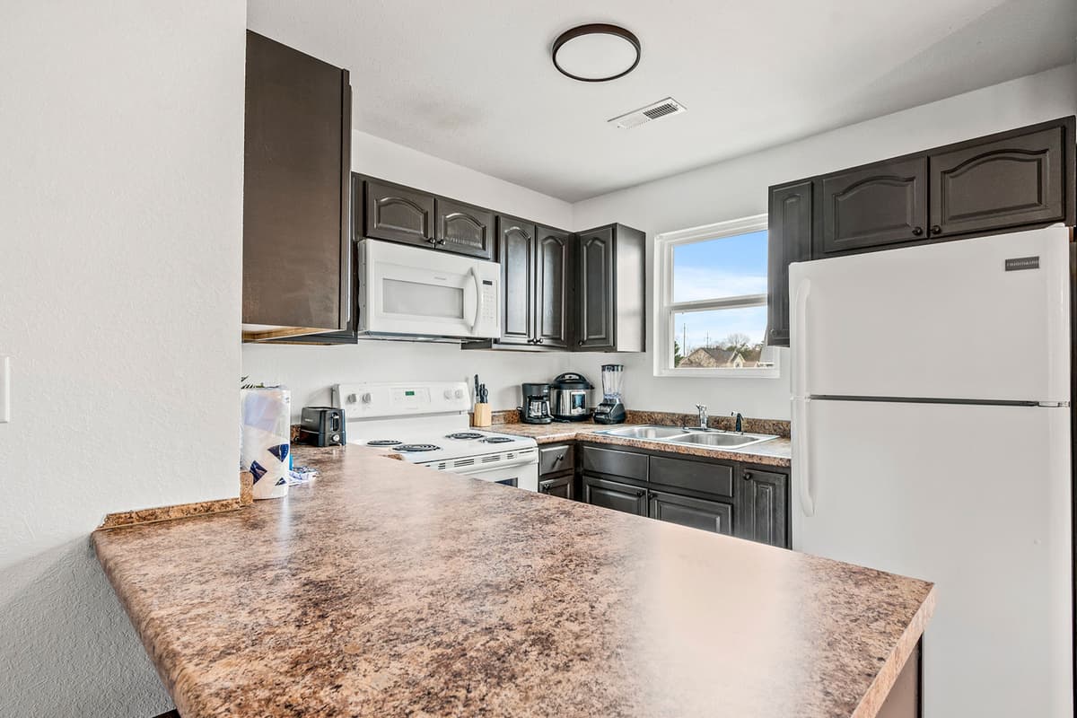With plenty of counter space and modern appliances, you’ll have everything you need to prepare everything from a quick breakfast to a family dinner.