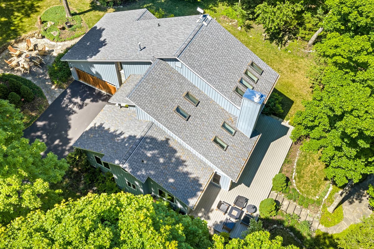 Enjoy the quiet surroundings while still being close to the area’s local attractions, shops, and outdoor activities.