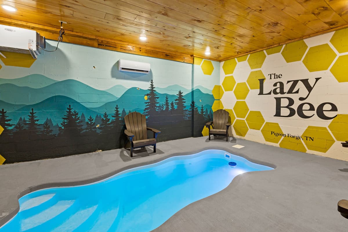 The Lazy Bee - Sevierville