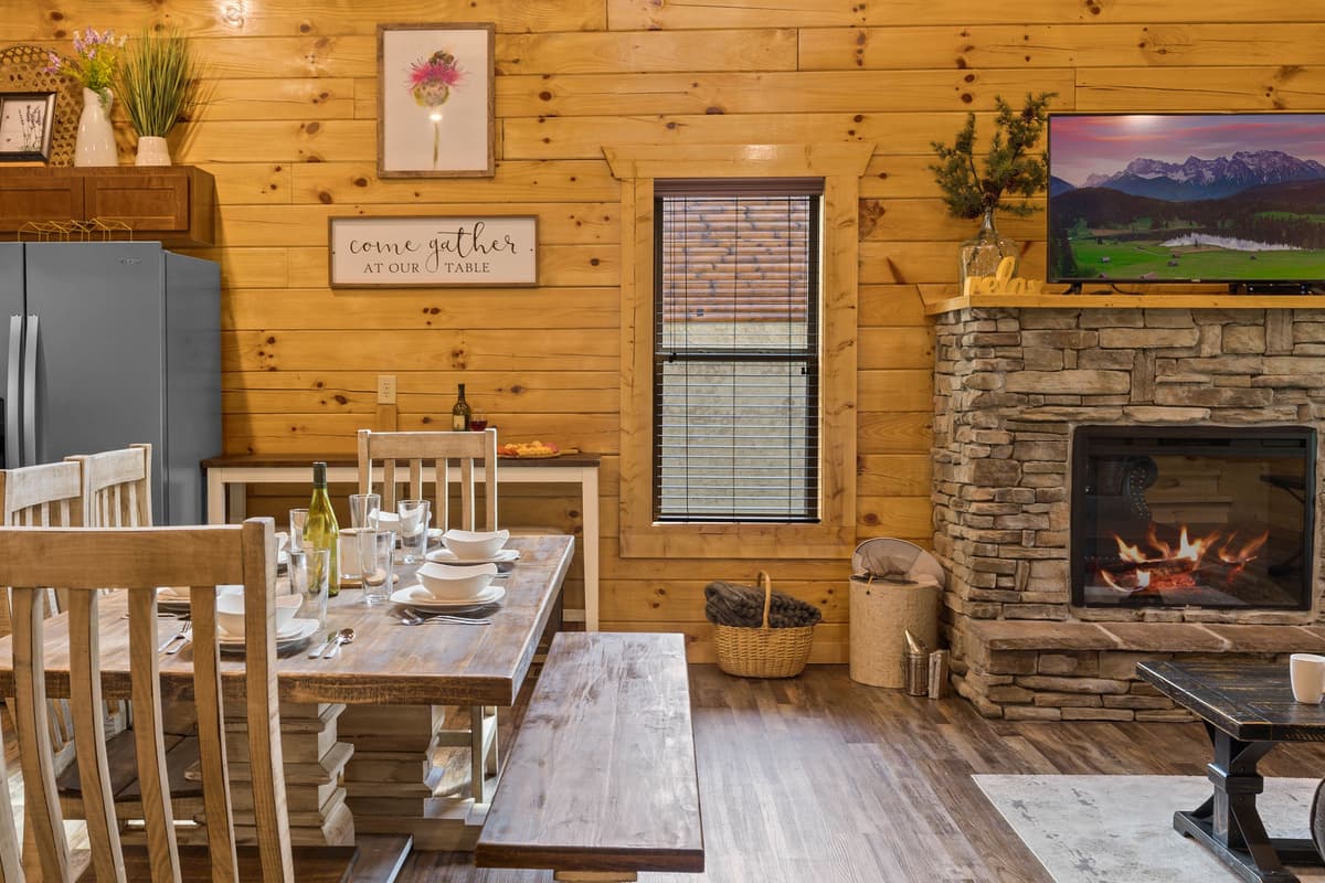 The Lazy Bee - Sevierville, photo 16 of 75