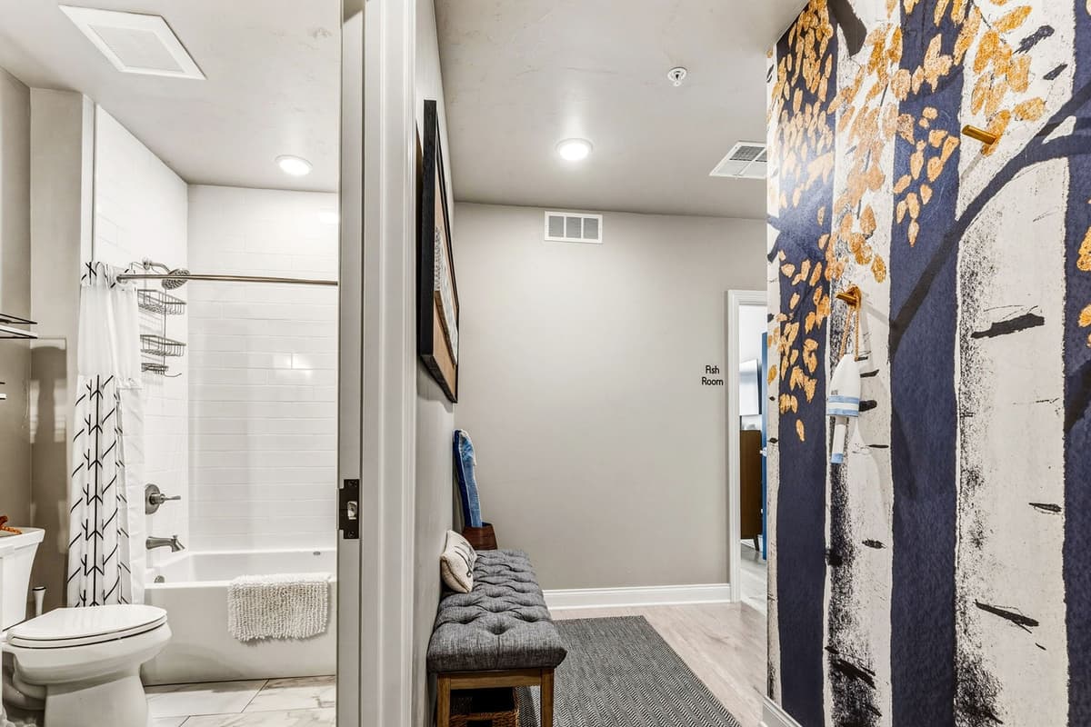 he well-appointed space provides plenty of room to get ready and freshen up during your stay.