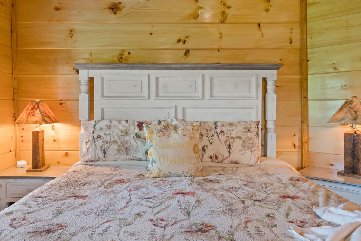 The Lazy Bee - Sevierville, photo 61 of 75