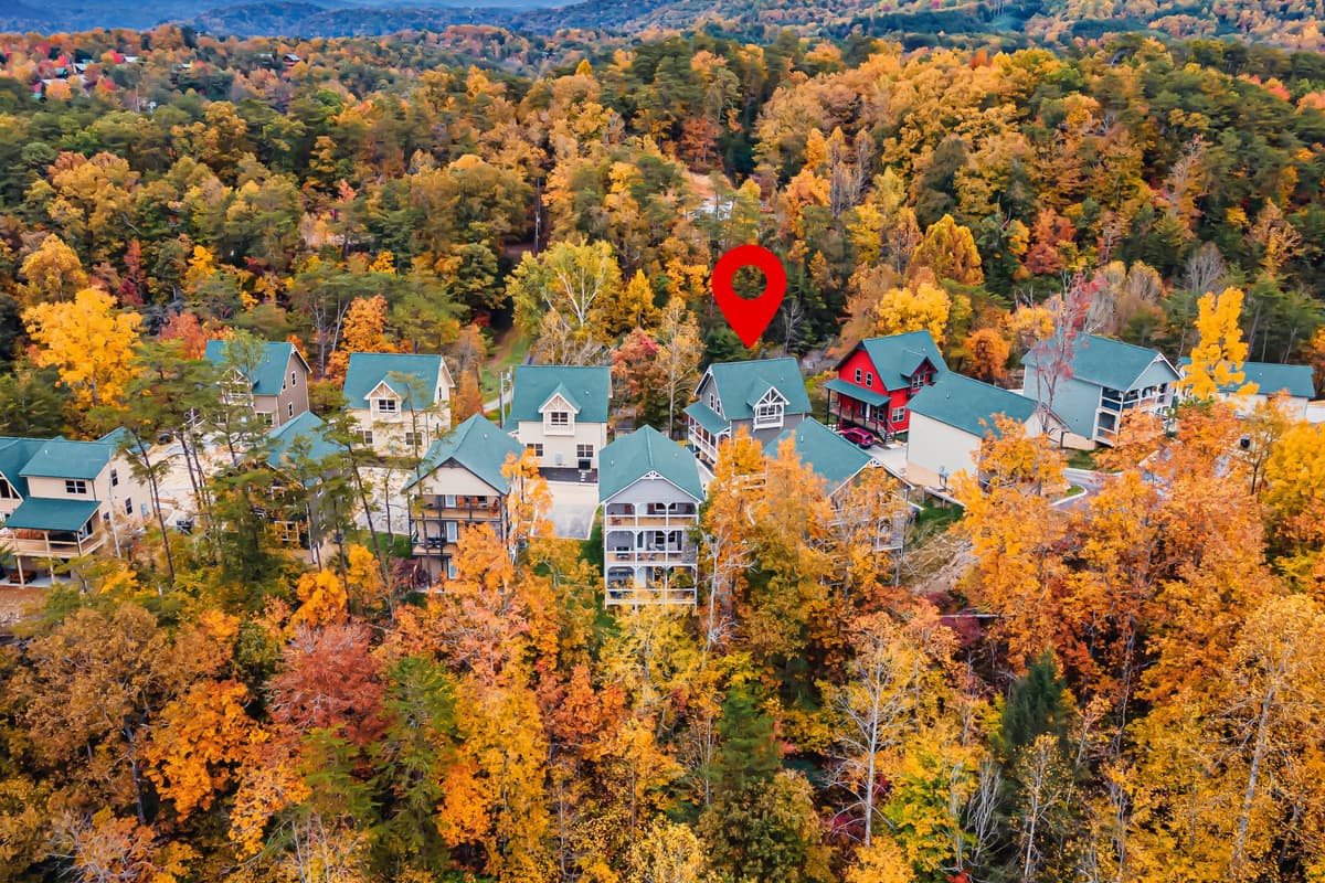 Fall brings an unforgettable beauty to the Smokies, with colorful foliage covering the mountains in a natural mix of red, orange, gold, and yellow.