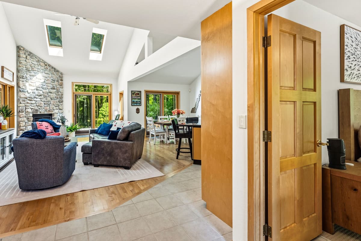 The open design makes it easy to gather, whether you’re enjoying a meal or relaxing after a day of exploring.