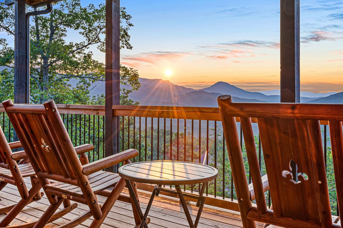Step outside to enjoy your morning coffee, unwind with the fresh mountain air, or gather with family and friends while soaking in the peaceful views.