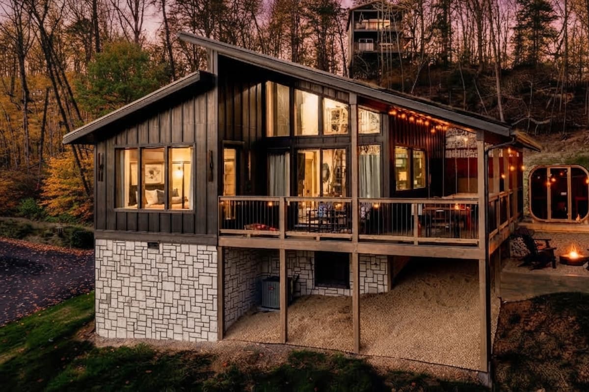 Falcon Crest - Sevierville