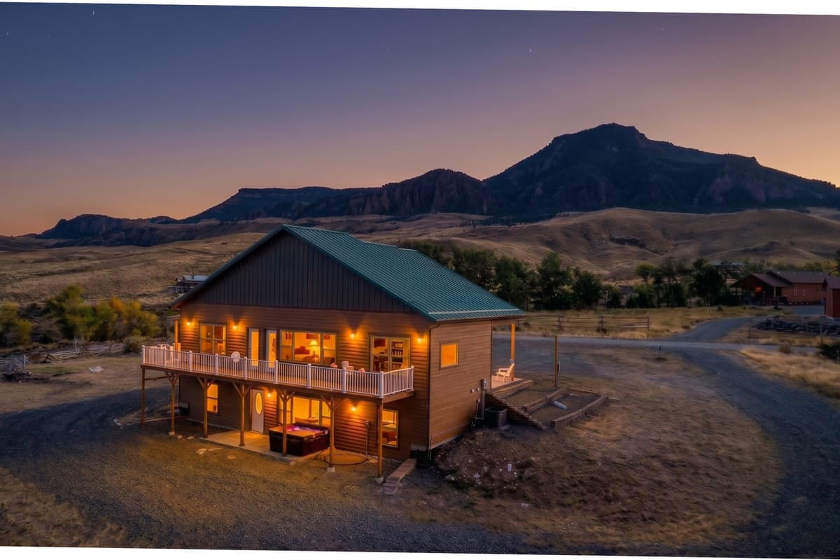 The Yellowstone - Cody, main photo