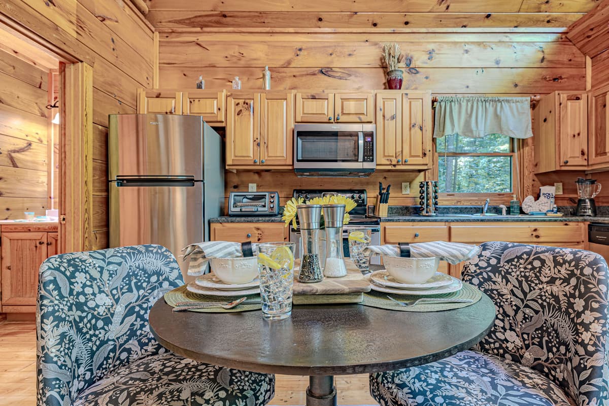 Perfect for a morning coffee, a casual breakfast, or a romantic dinner, it’s a simple space made for good food and even better conversation.