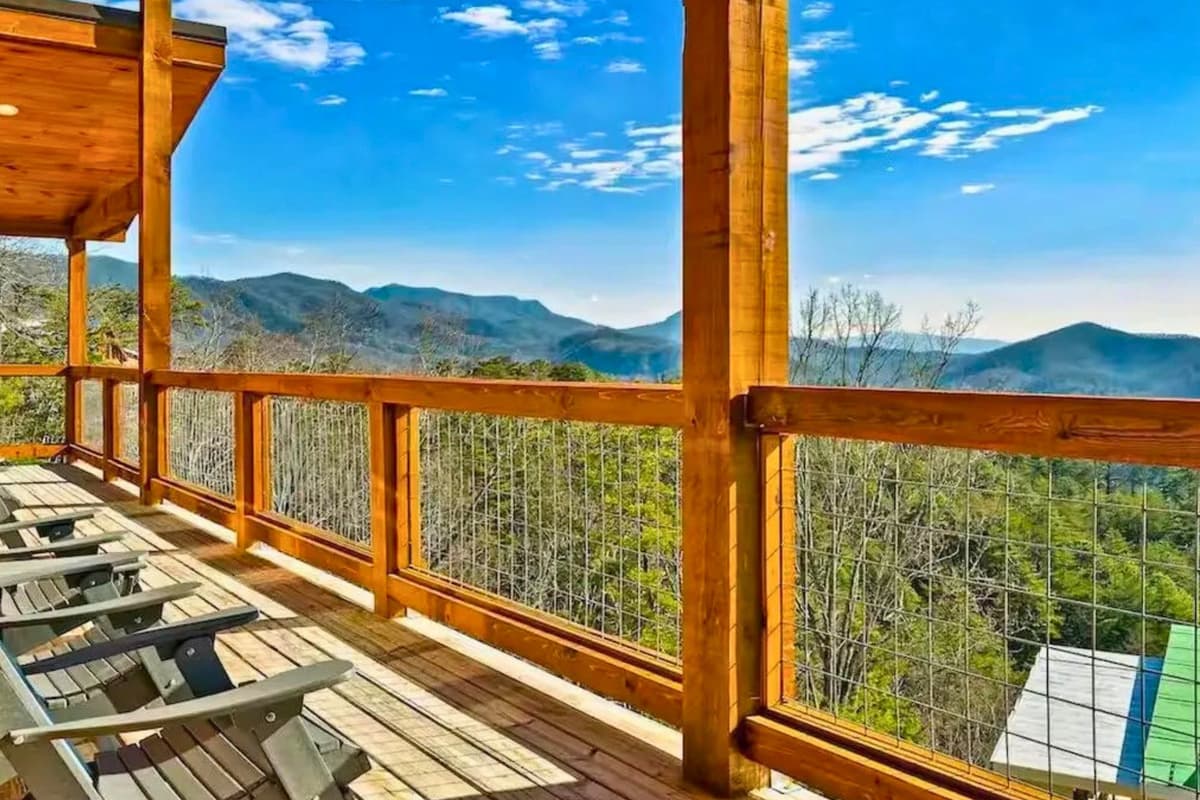 Whether you’re enjoying your morning coffee, relaxing with a drink, or watching the sunset, this is the perfect spot to slow down and soak in the beauty of the Smokies.