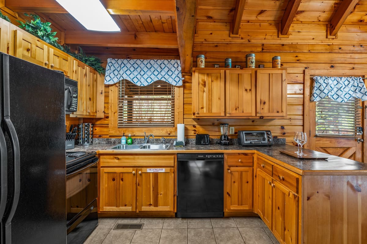 Cooking on vacation just got a whole lot easier!  This spacious, fully stocked kitchen gives you everything you need to prepare meals and snacks during your stay.