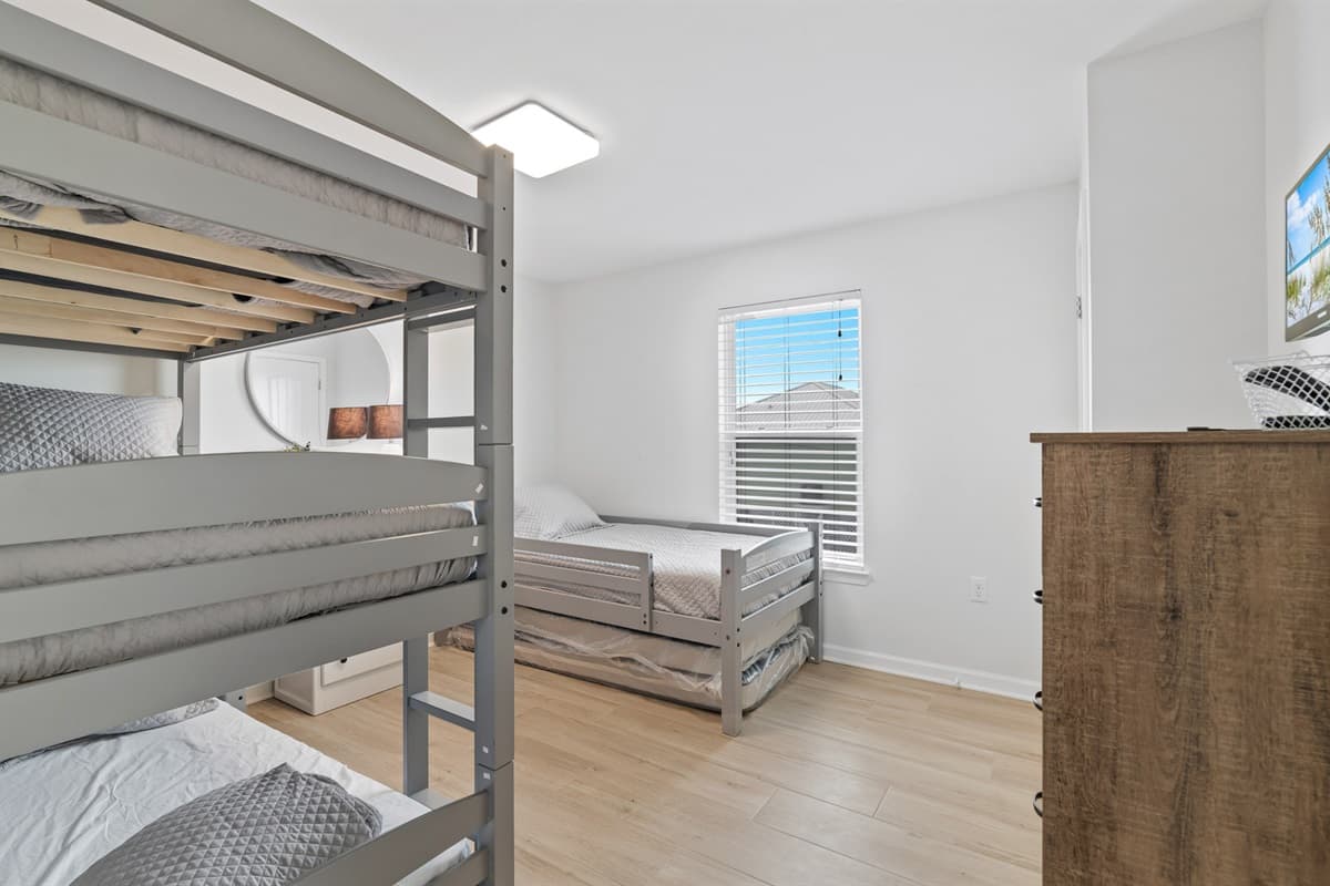 The unique setup allows for a cozy night’s sleep while keeping everyone close together. 