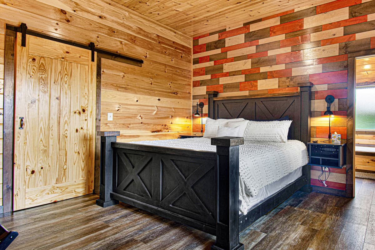 Thoughtful décor and a relaxing atmosphere make it easy to settle in and enjoy a restful night’s sleep.