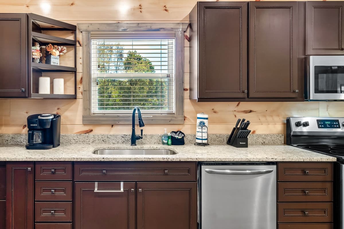 With an inviting setup and everything you need to make yourself at home, cooking becomes part of the vacation experienc