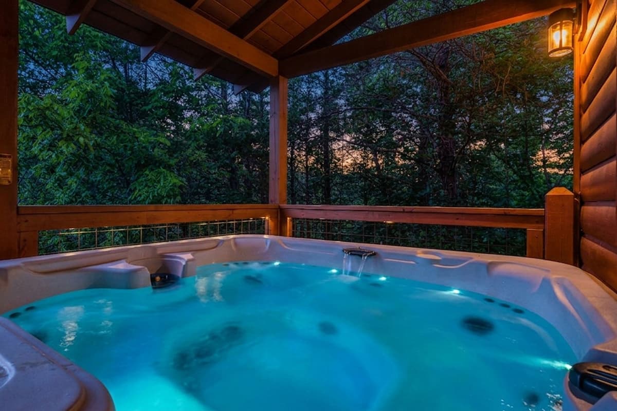 Hugo's Hideaway by Getaway and Stay