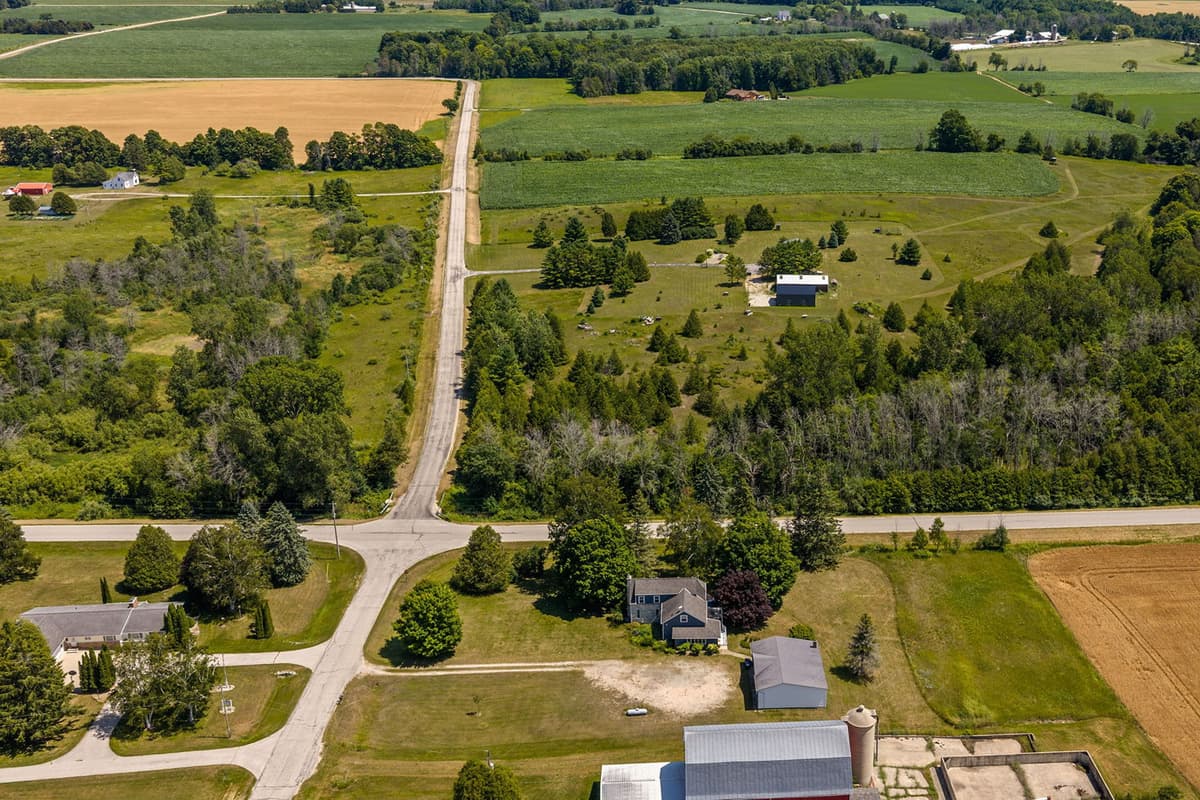 Its convenient location also makes it an excellent home base for exploring the rest of Door County.