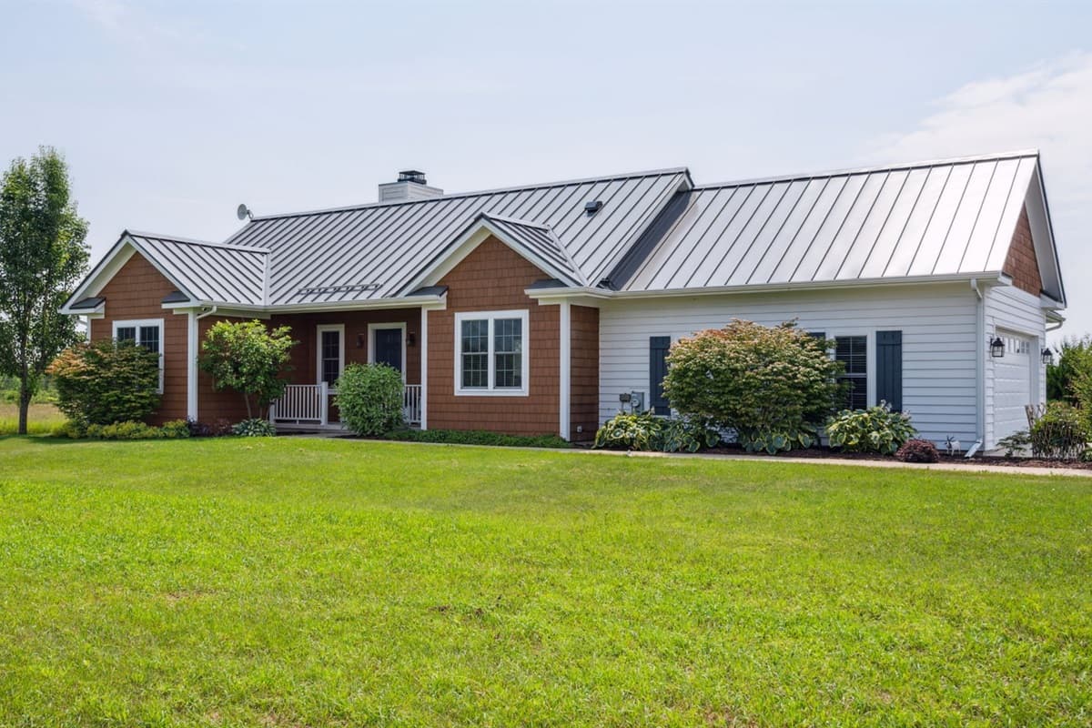 Peaceful Stay with Easy Access to Door County Attractions