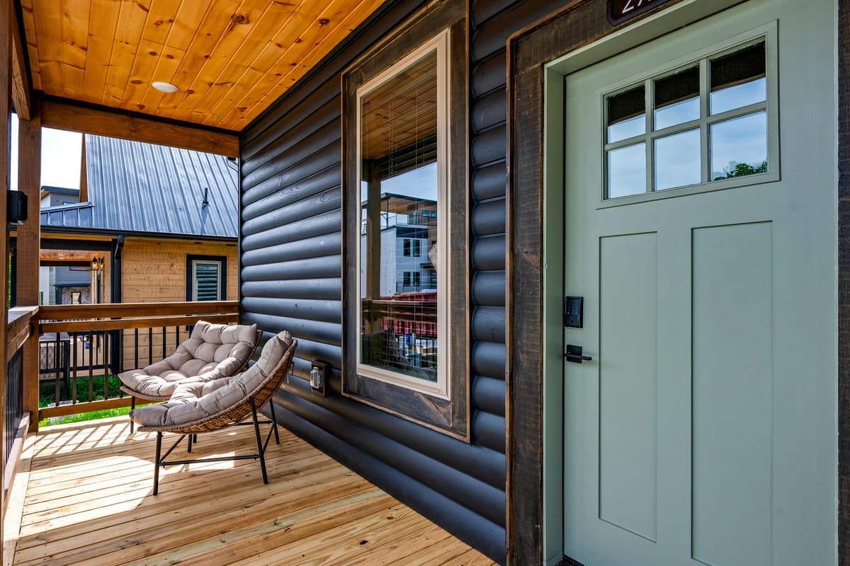Step inside your Pigeon Forge cabin retreat and let the Smoky Mountain getaway begin.