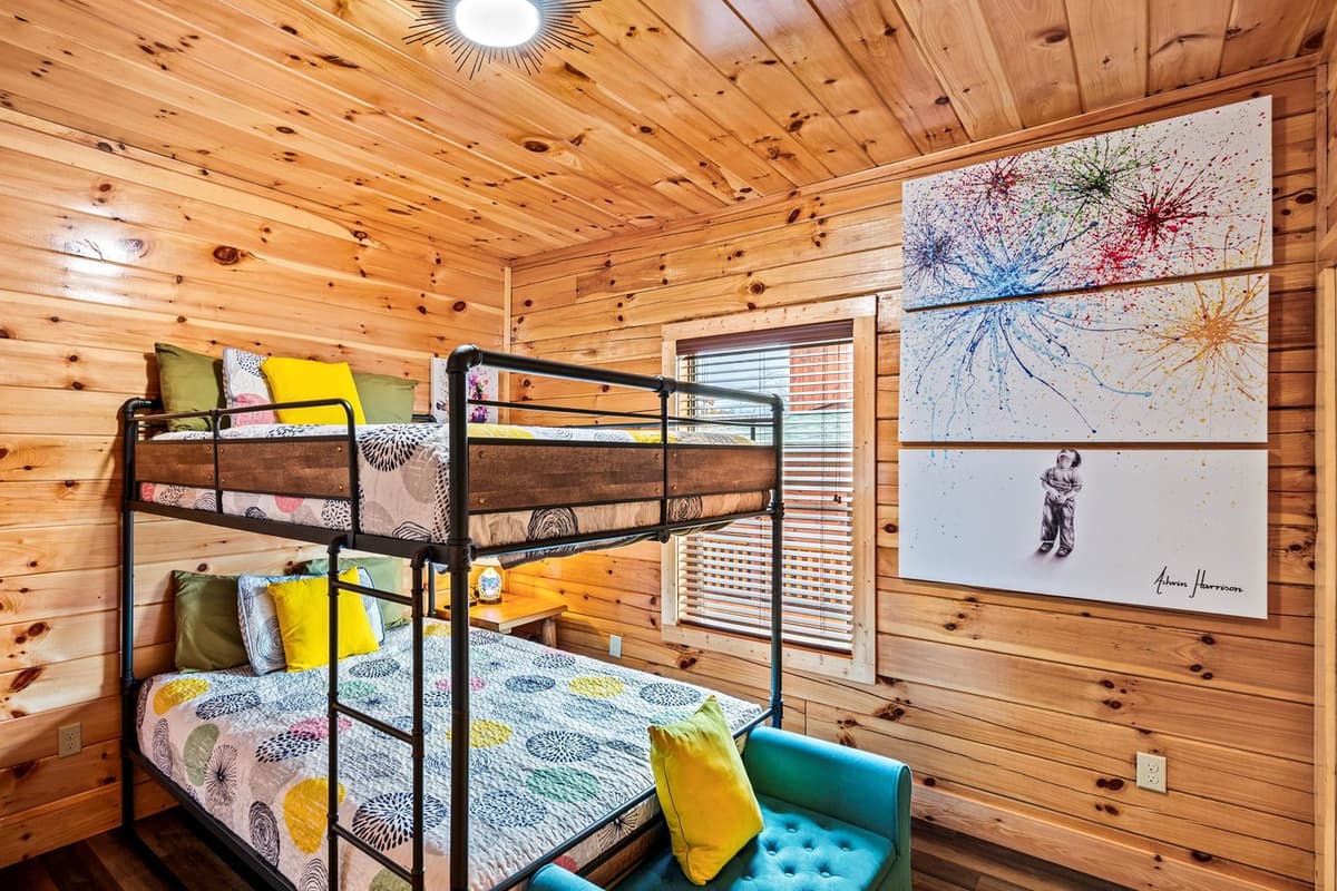 The inviting setup makes this bedroom a great space for creating memories together. Whether it’s a family vacation or a group getaway, everyone will have a cozy place to call their own.