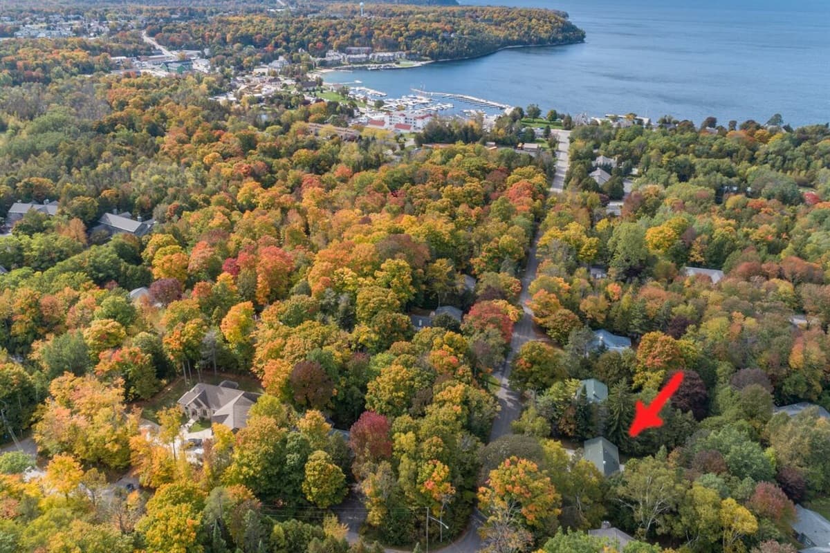 0.3 miles from downtown Sister Bay! Spacious and secluded yet very close!! With the charm of Sister Bay all around you, every autumn day feels like a getaway.