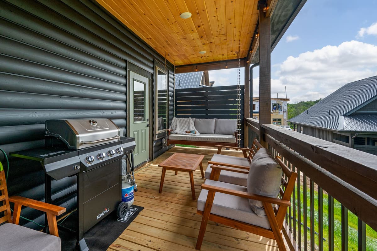 Settle into the comfortable seating with your morning coffee, breathe in the fresh mountain air, or gather together in the evening as the day winds down. When it’s time to eat, fire up the grill and turn dinner into another memorable part of your getaway.