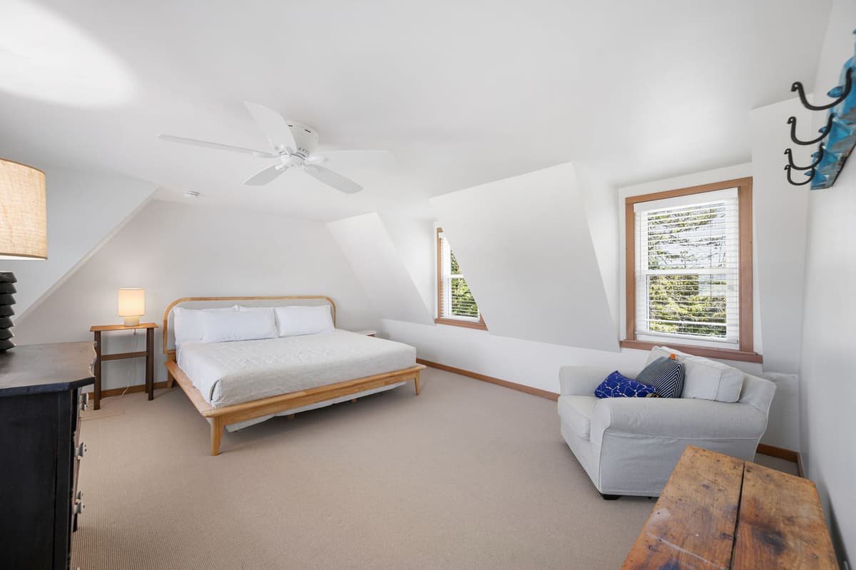 Hummingbird Farm - Sturgeon Bay, photo 5