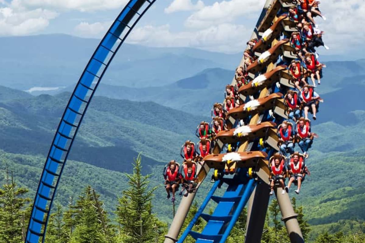 Dollywood: Enjoy thrilling rides, family-friendly attractions, and unforgettable fun!