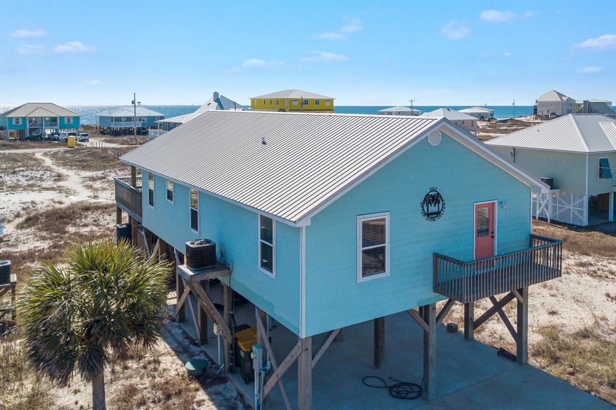 Just minutes from the sand, it’s the perfect spot for a laid-back beach getaway.