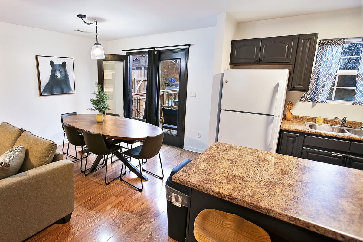 The open layout keeps everyone connected while spending time together.