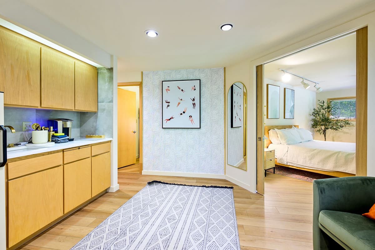 The kitchenette gives guests extra flexibility during their stay.