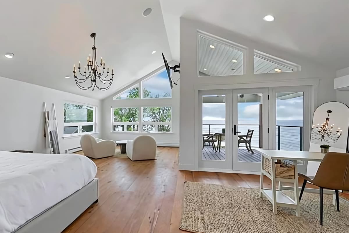 Enjoy the scenery from the comfort of your bed or take in the views as you start your morning.