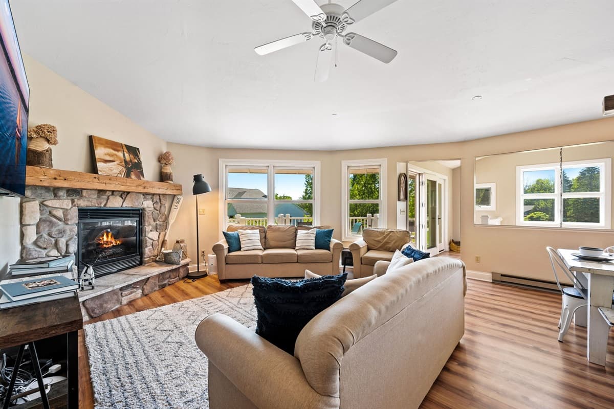 Upper Floor Living Area