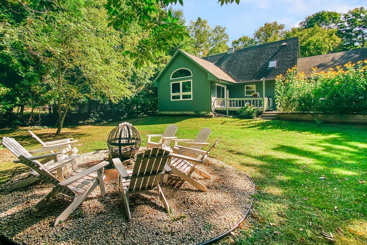 Gather around the outdoor fire pit and enjoy cozy evenings under the open sky.