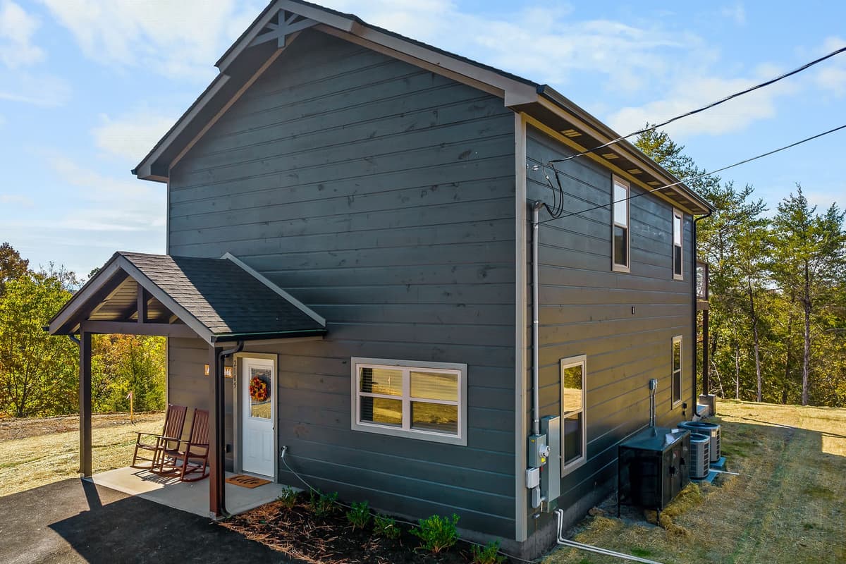 Whether you’re looking for adventure or simply a quiet place to reconnect, the outdoors here makes every moment feel special.