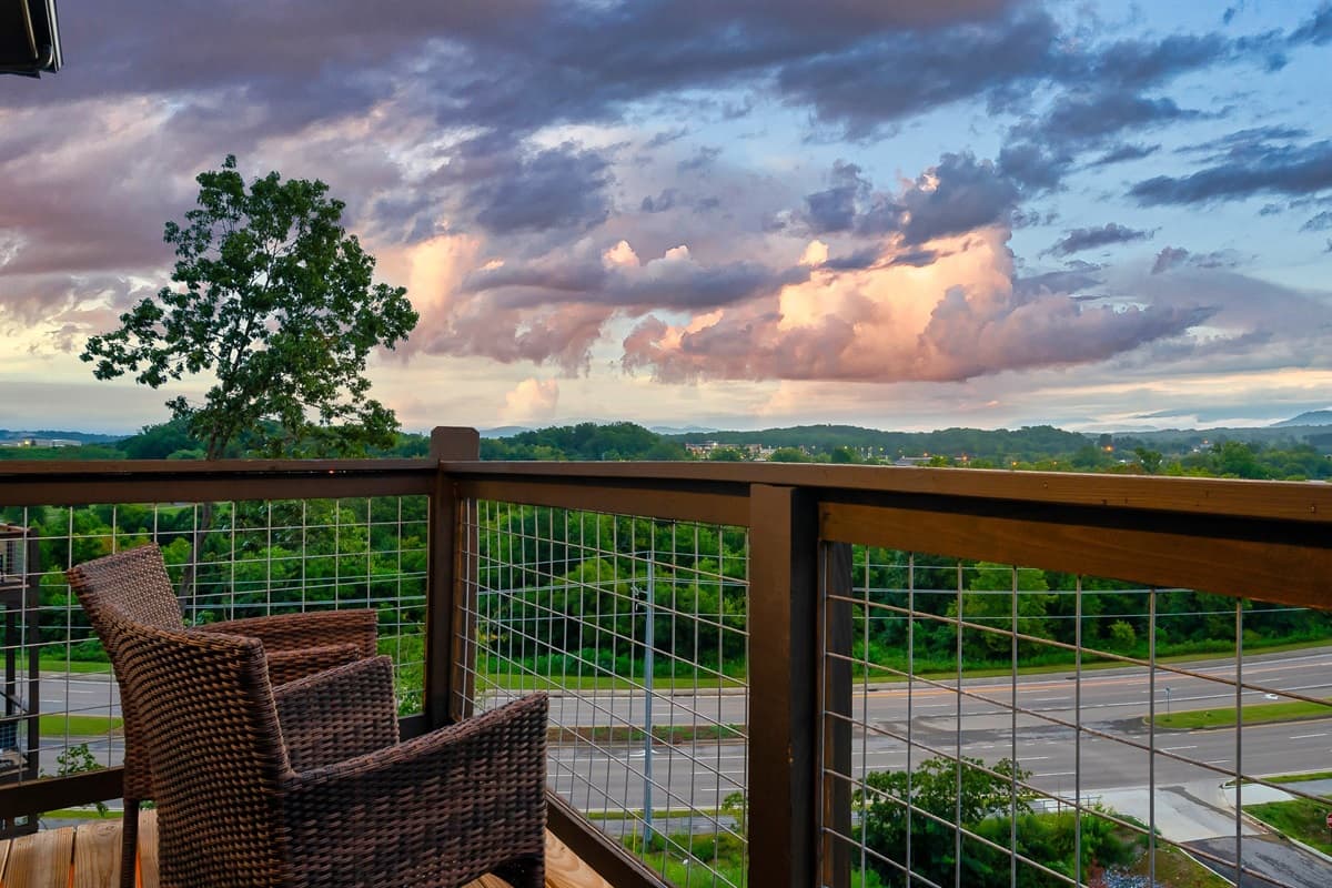 Jolene - Sevierville, photo 4