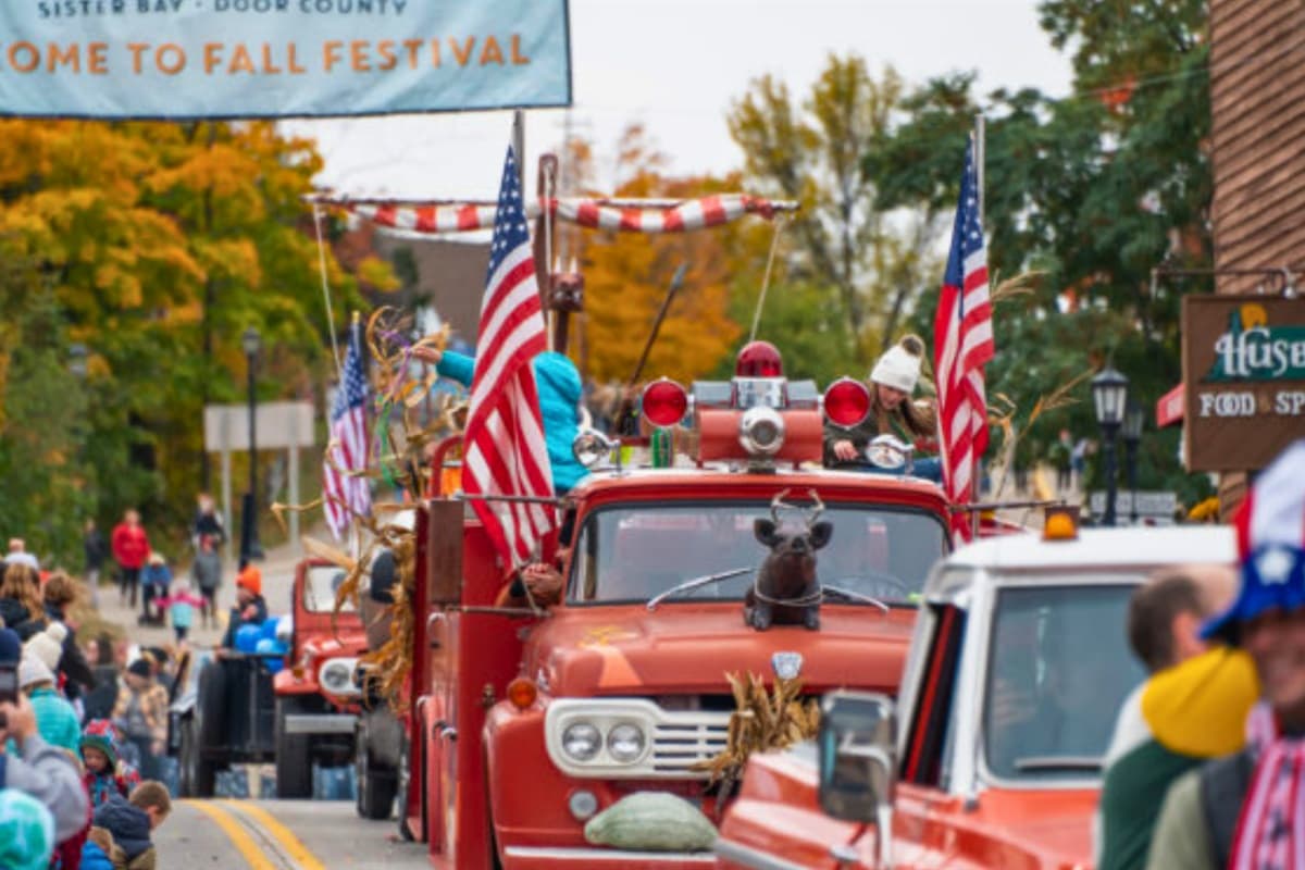 Experience the charm of Sister Bay Fall Fest, a lively celebration filled with seasonal delights, local crafts, and fun activities for the whole family!