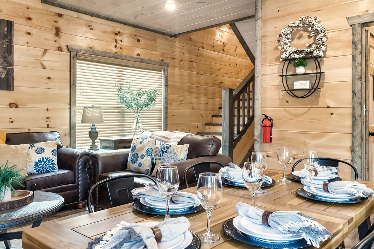 From hearty breakfasts to candlelit dinners, nothing beats cozy home-cooked meals in our cabin.