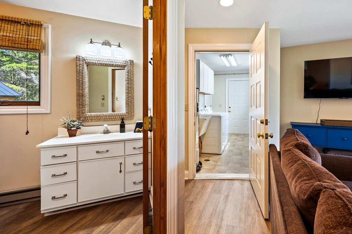 The open layout makes it easy for everyone to spend time together.