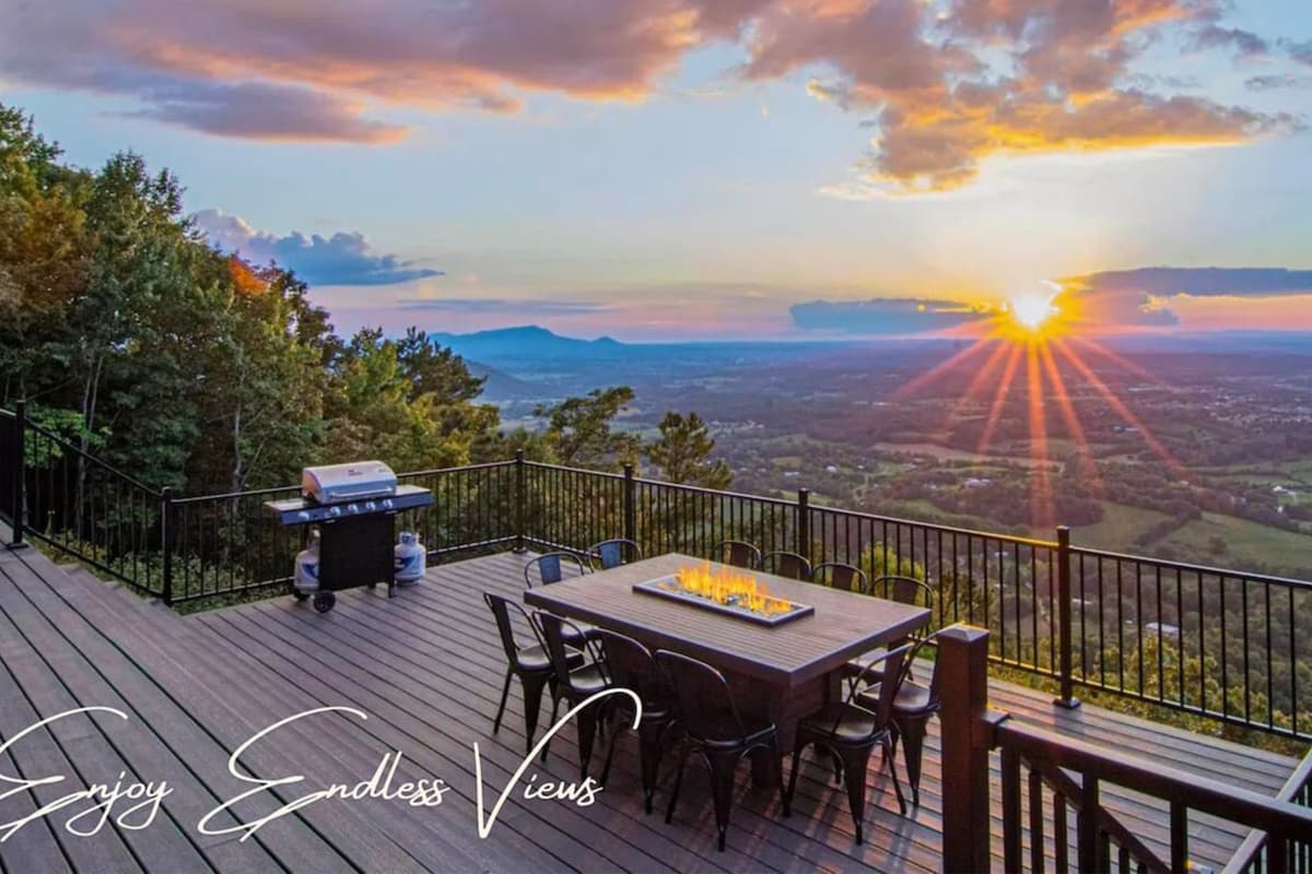 End the day on the deck with beautiful sunset views.