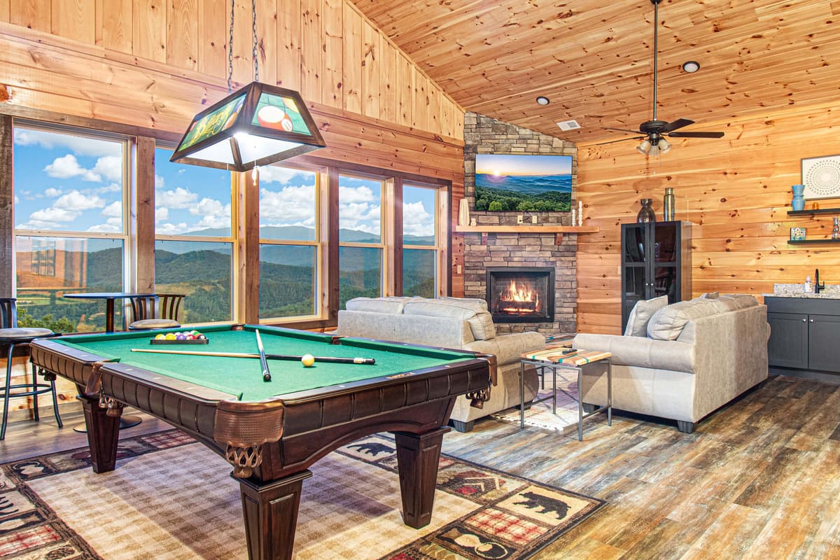 Good views, great company, and a little friendly competition.  Gather around the billiard table for a memorable night in the Smokies.
