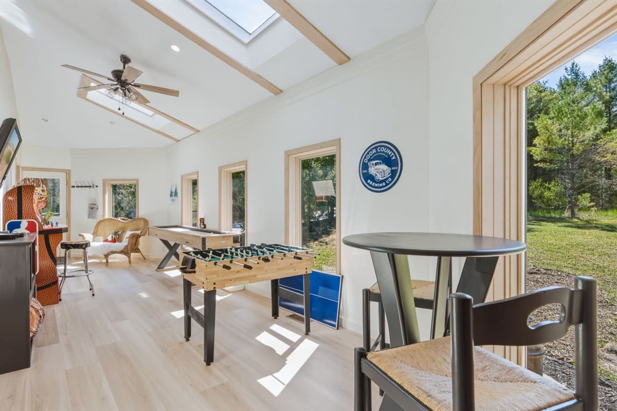 Welcome to a dedicated game room built for entertainment, relaxation, and friendly competition.