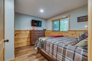 Your perfect retreat—plush bedding and plenty of space!