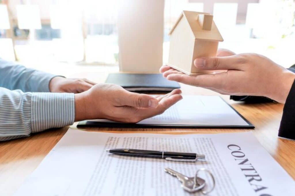 hiring a property manager for your vacation rental